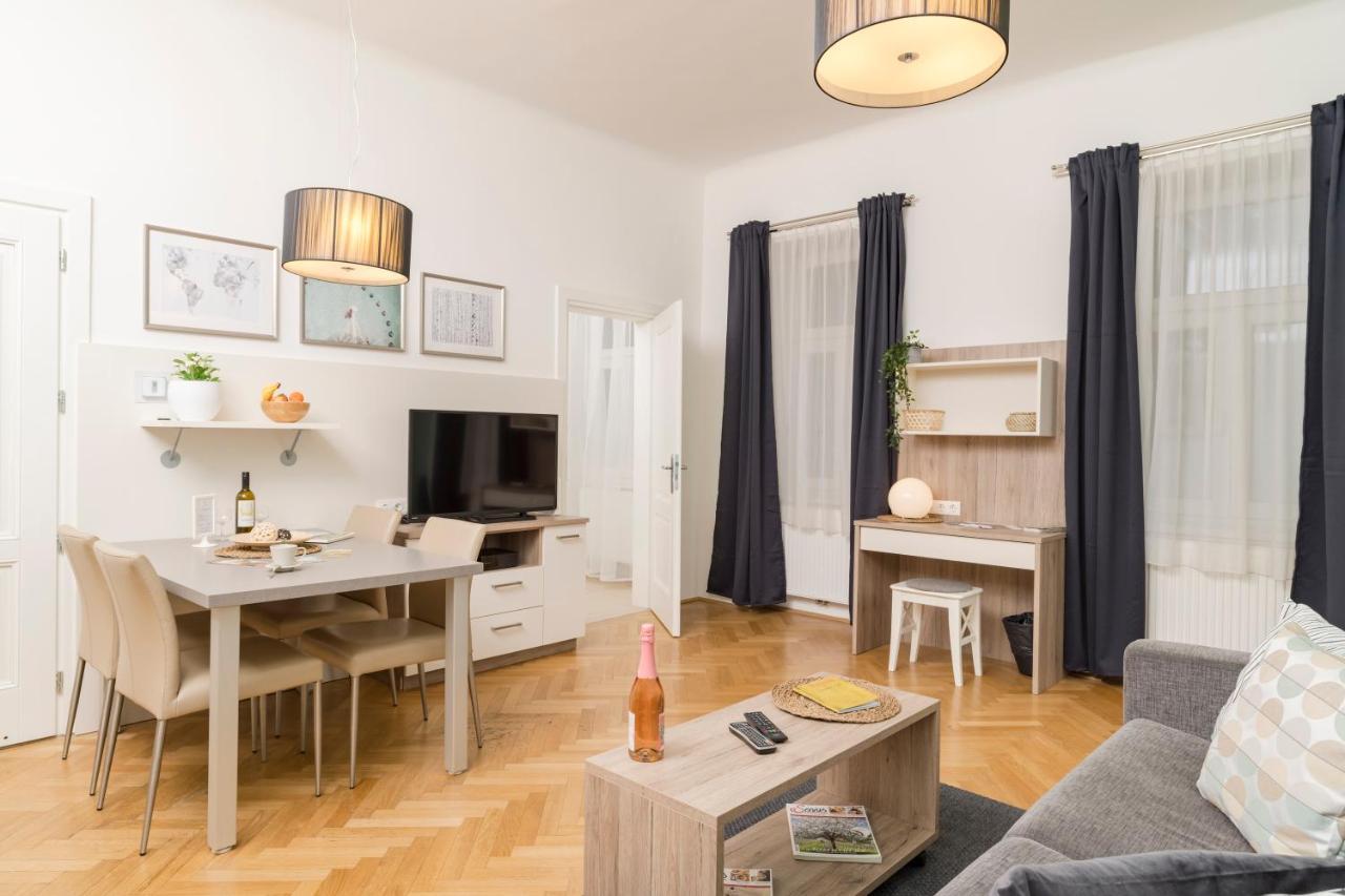 Balcony Dream Mariahilf Appartement Wenen